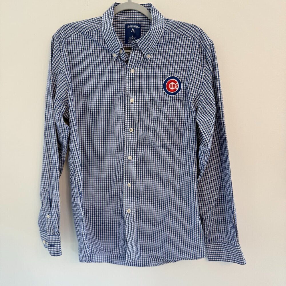 ⚾ Chicago Cubs Antigua Checkered Button-Up Shirt – Men’s Medium